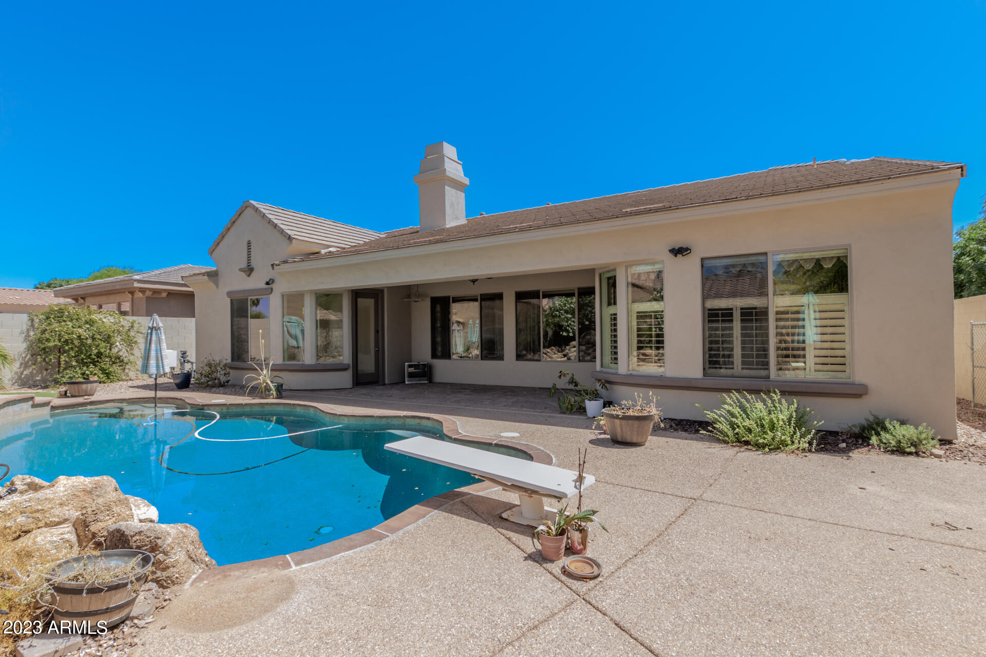 4352 E SANTA FE Court