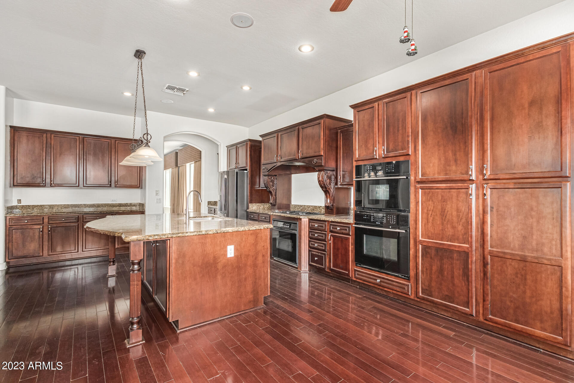4352 E SANTA FE Court