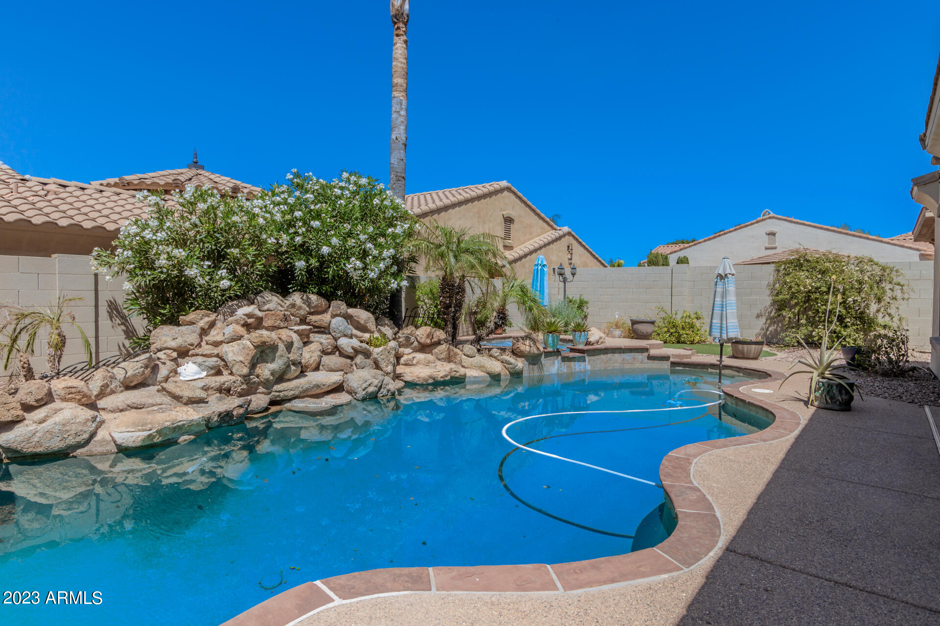 4352 E SANTA FE Court