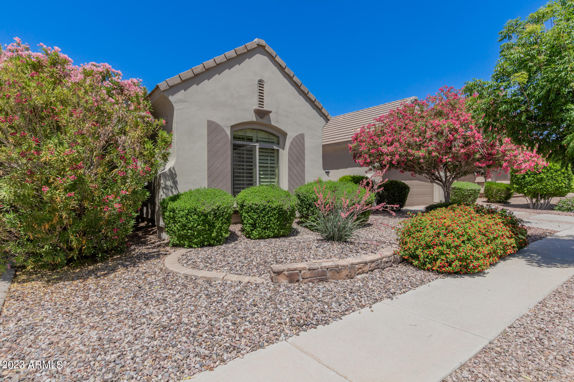 4352 E SANTA FE Court