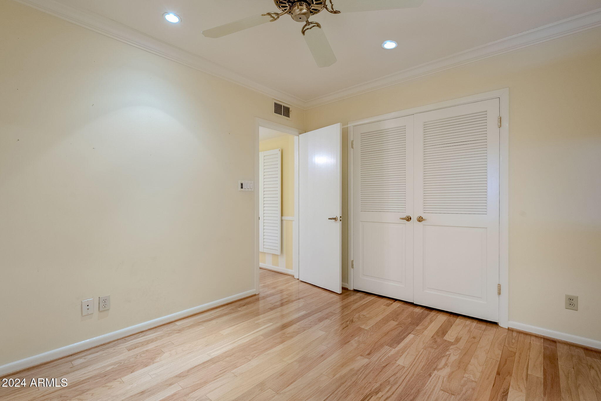 110 W GLENN Drive