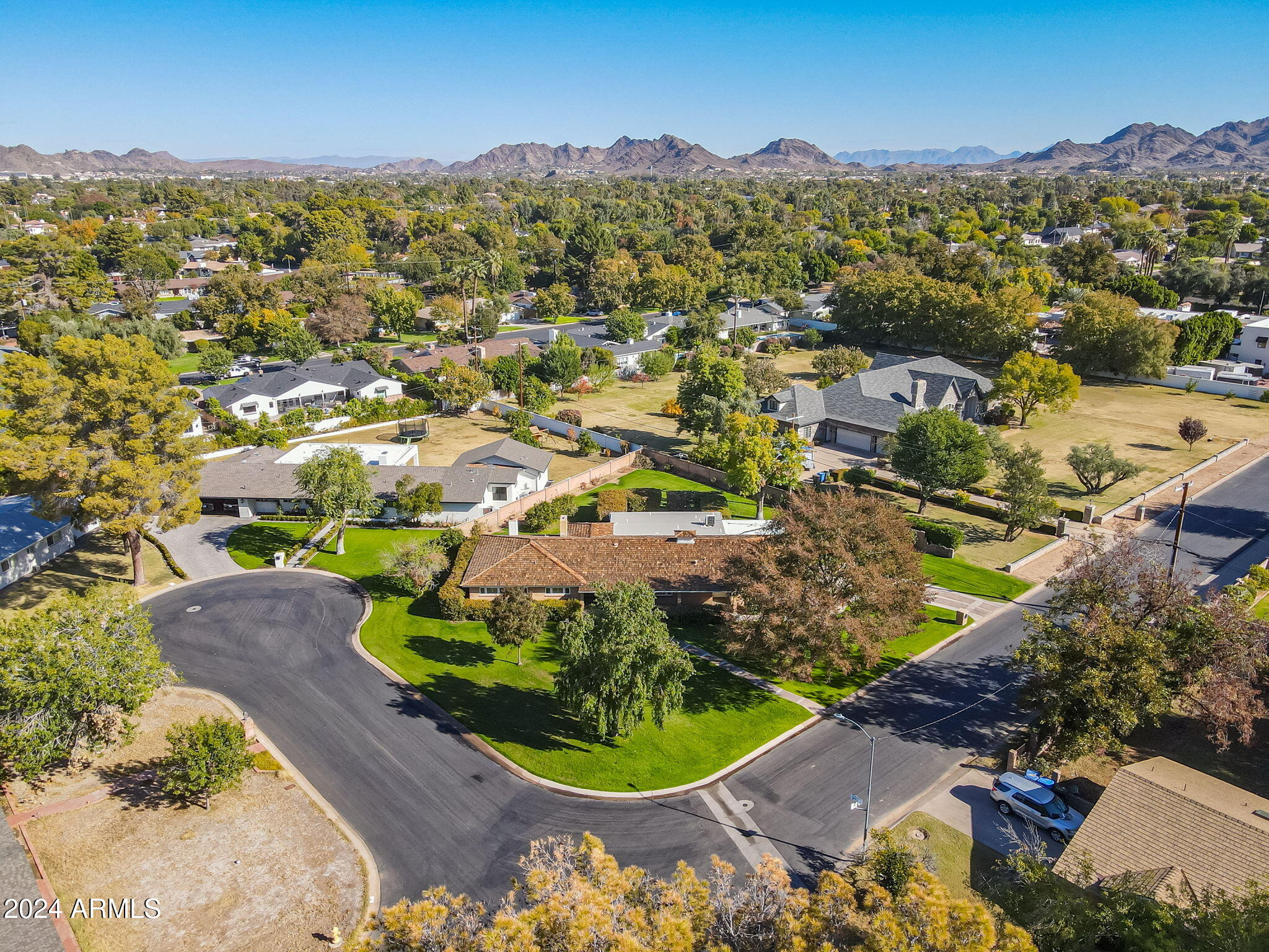 110 W GLENN Drive