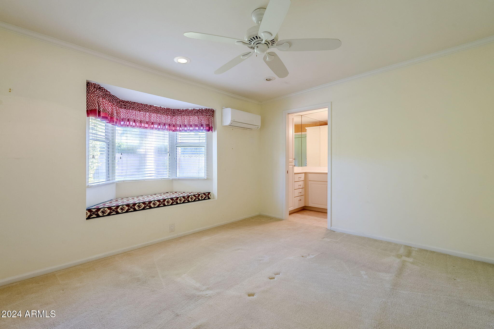 110 W GLENN Drive