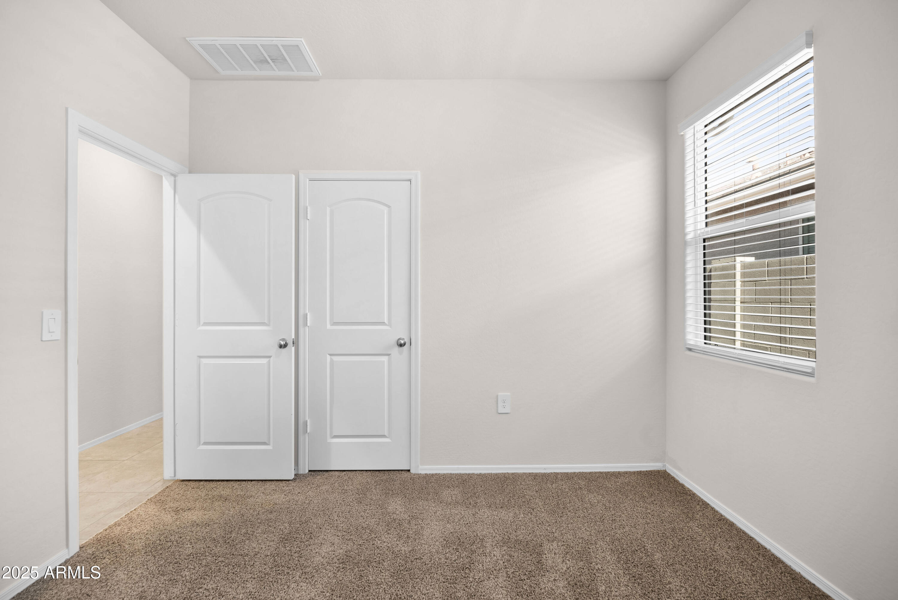 36529 W SAN CAPISTRANO Avenue