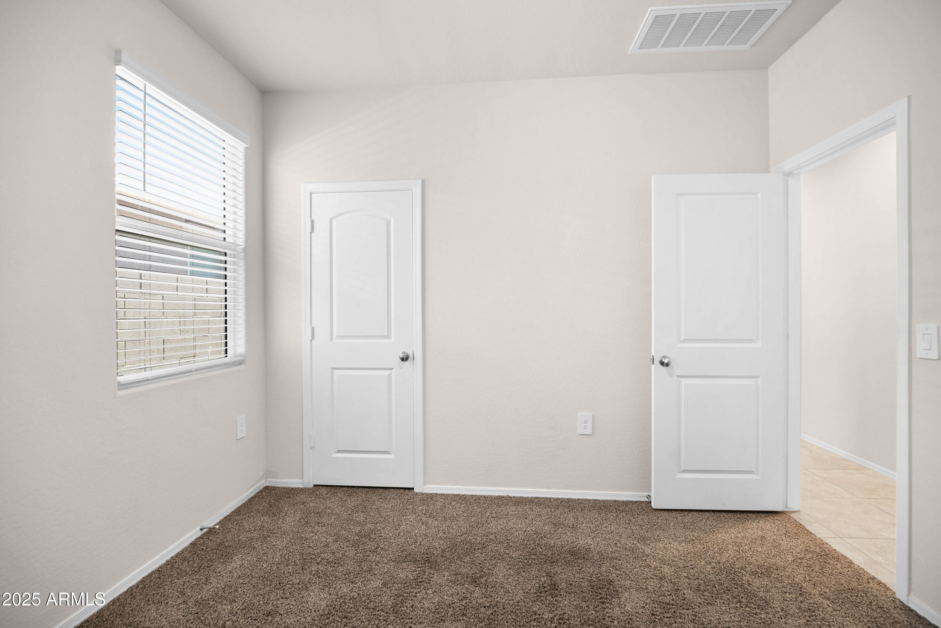 36529 W SAN CAPISTRANO Avenue