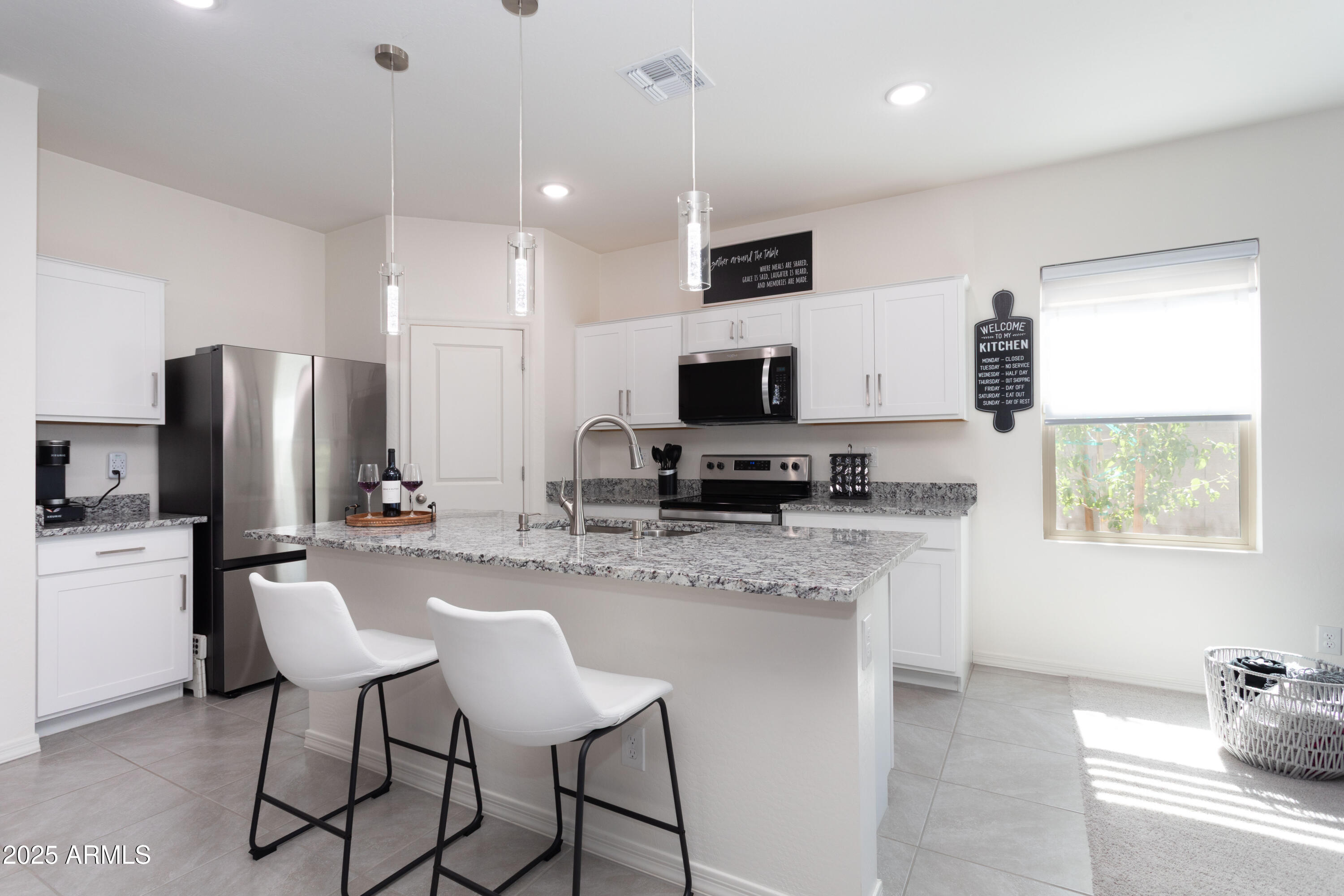 36076 W SANTA BARBARA Avenue