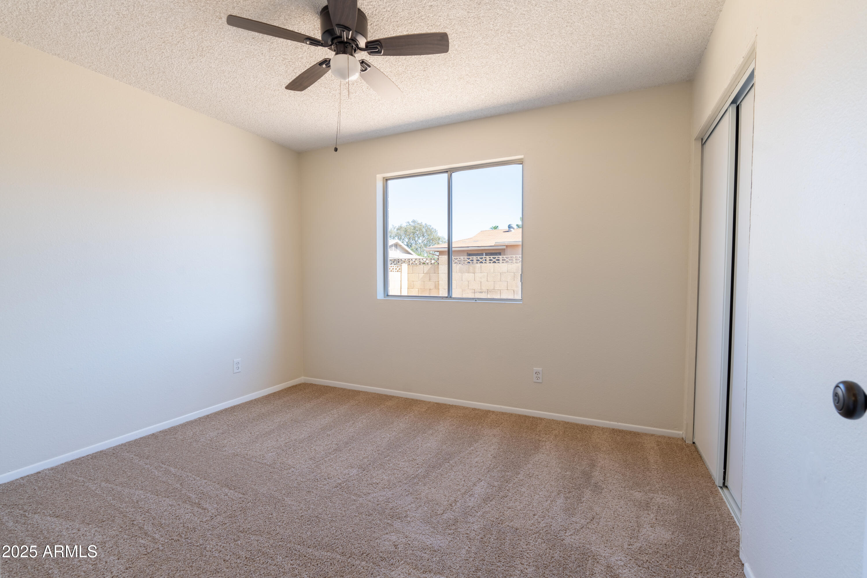 3530 E EDGEWOOD Avenue