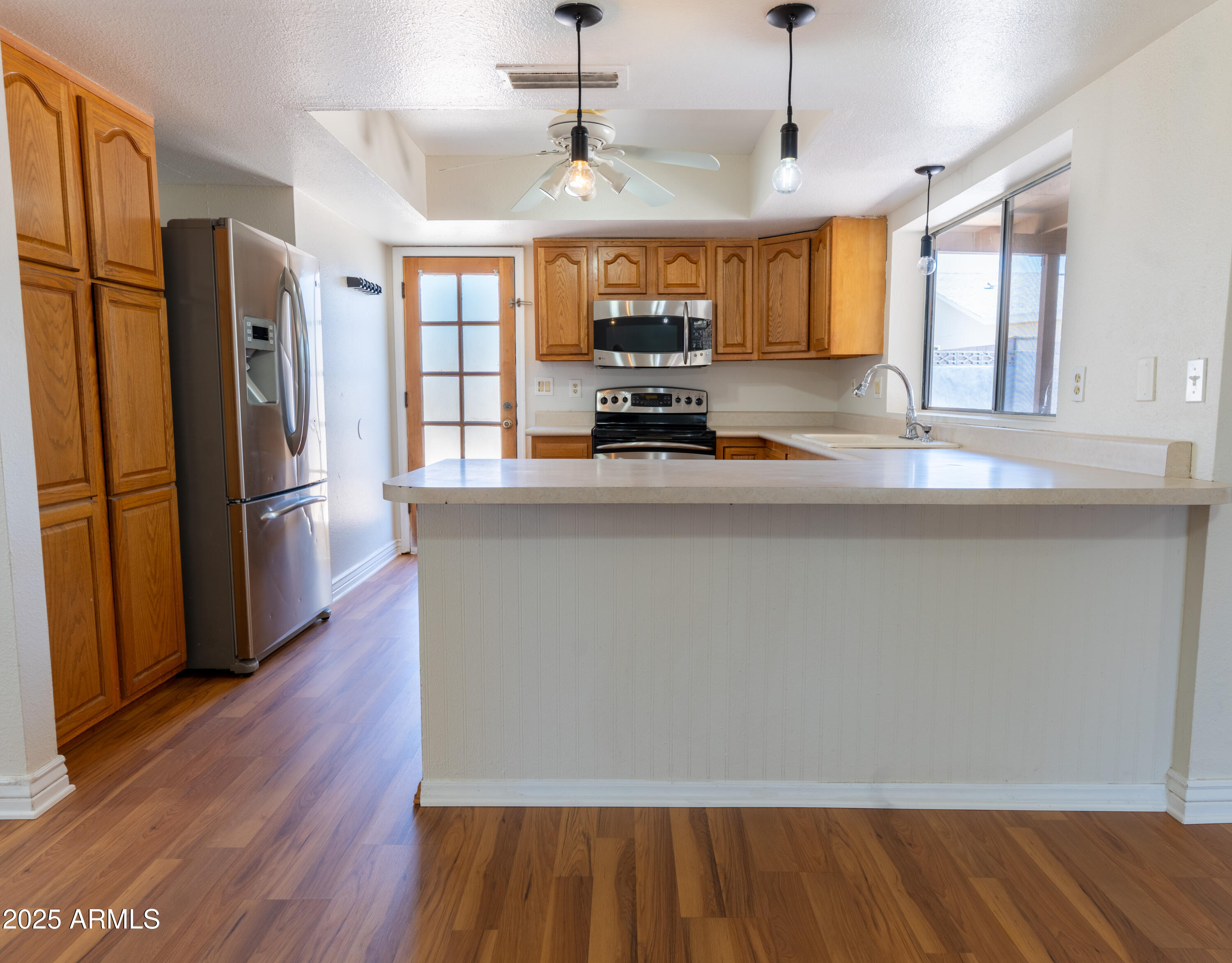 3530 E EDGEWOOD Avenue