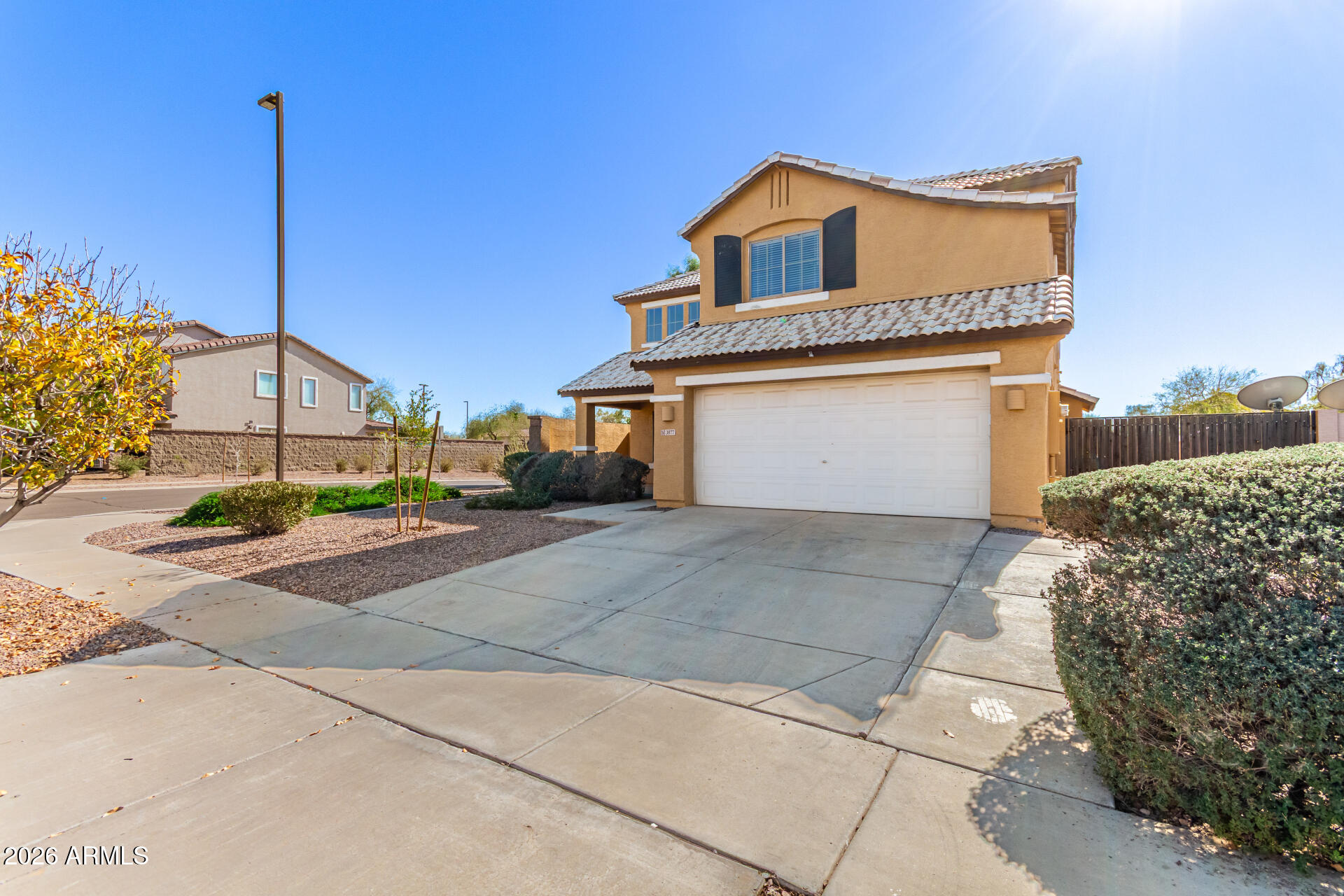 3877 E SUNDANCE Avenue