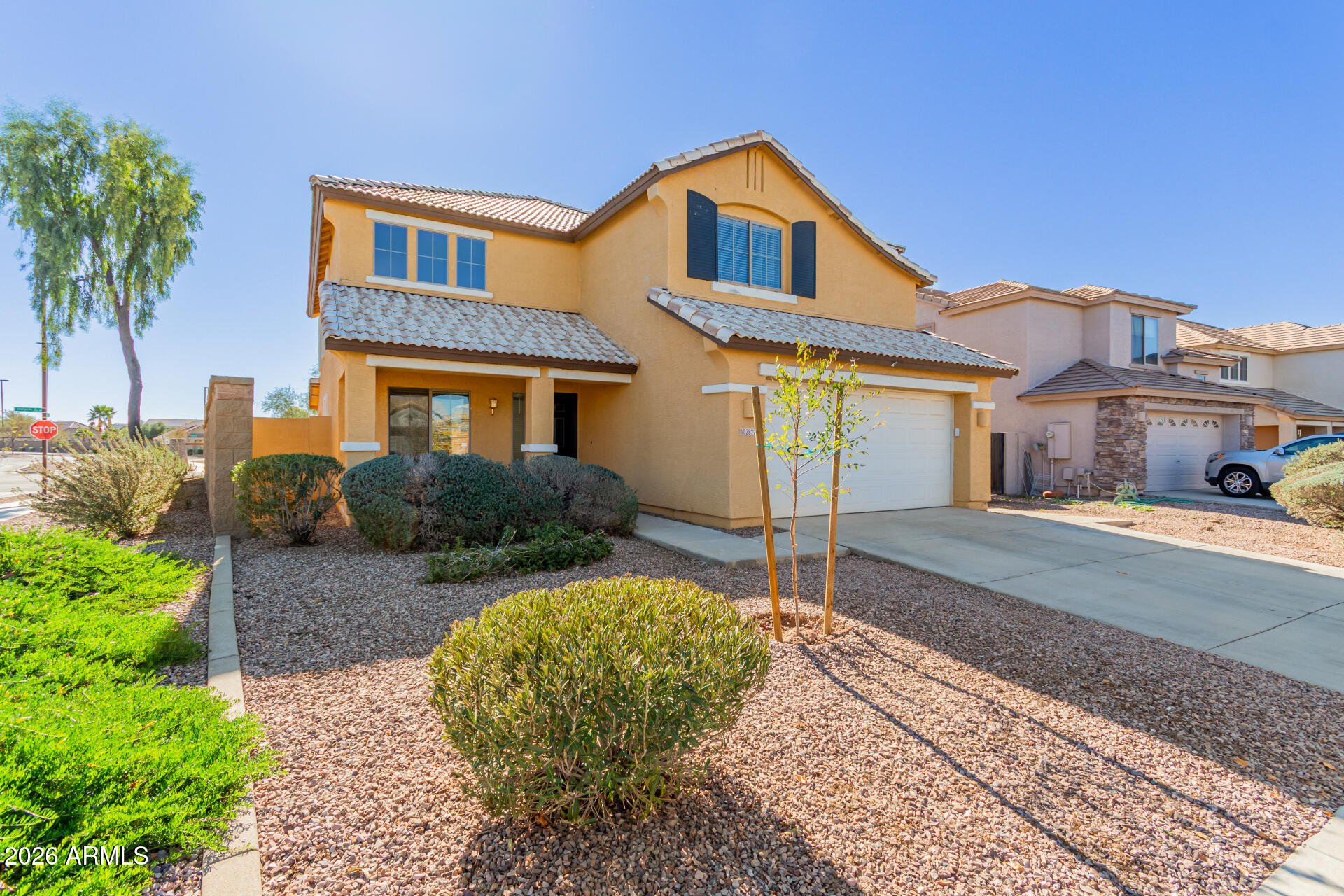 3877 E SUNDANCE Avenue