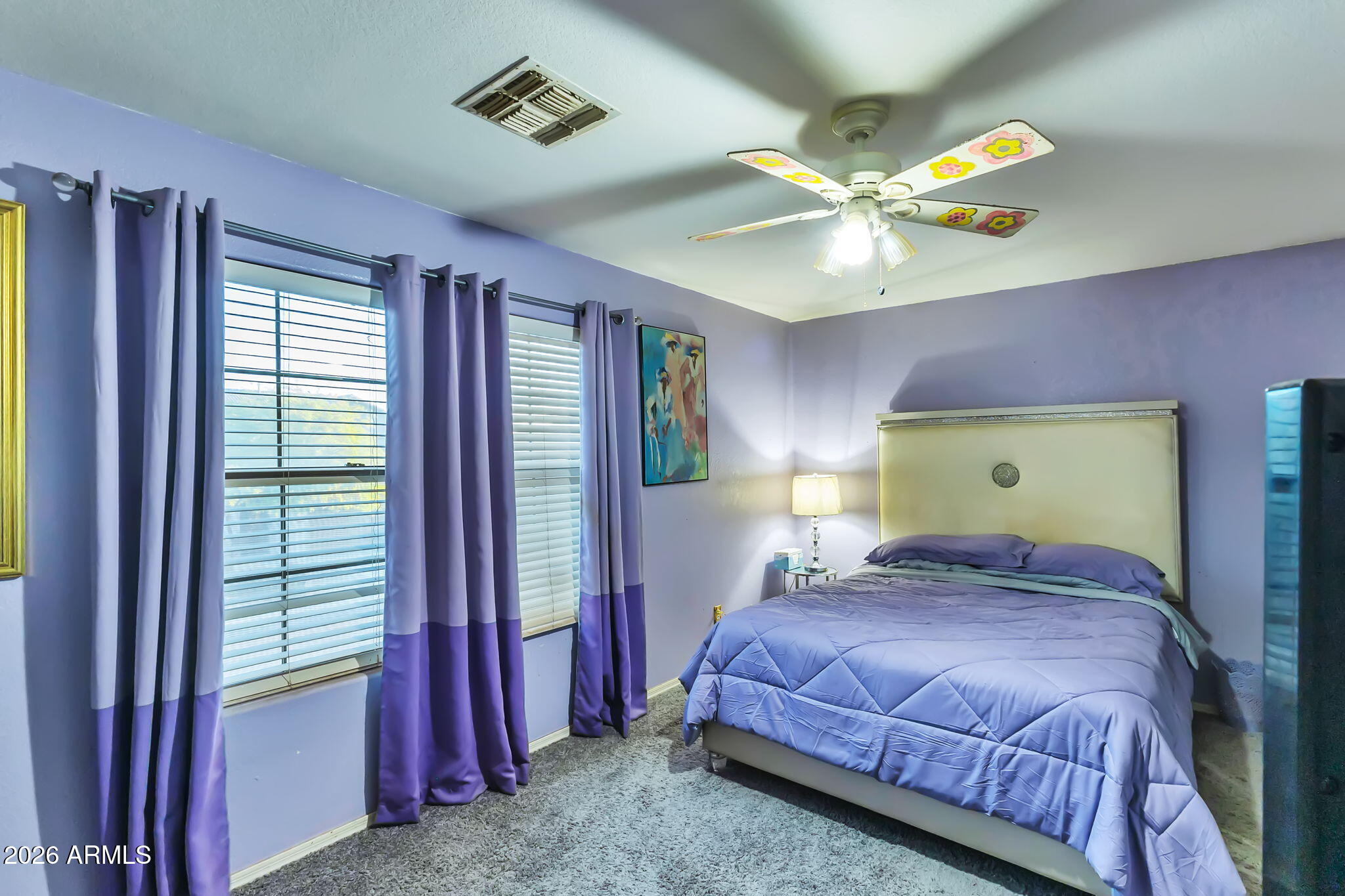 1454 E AVENIDA ISABELA