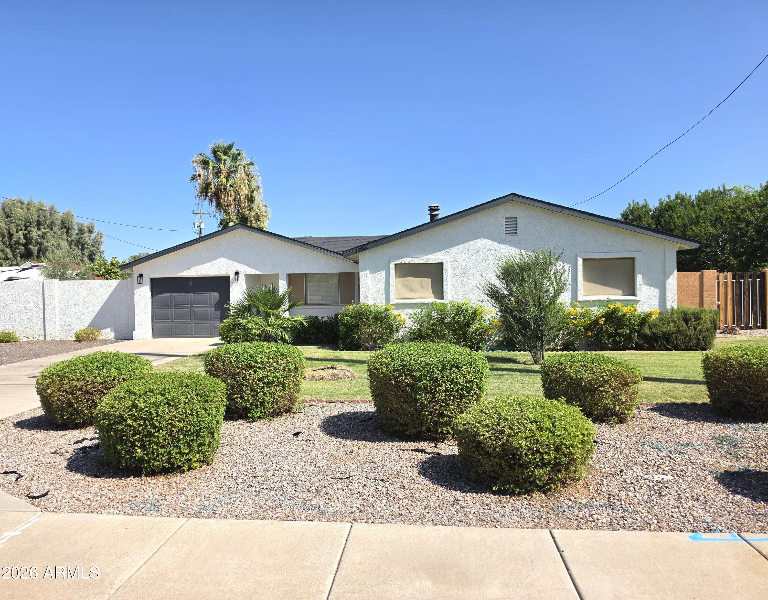 1736 E Frye Road Unit A