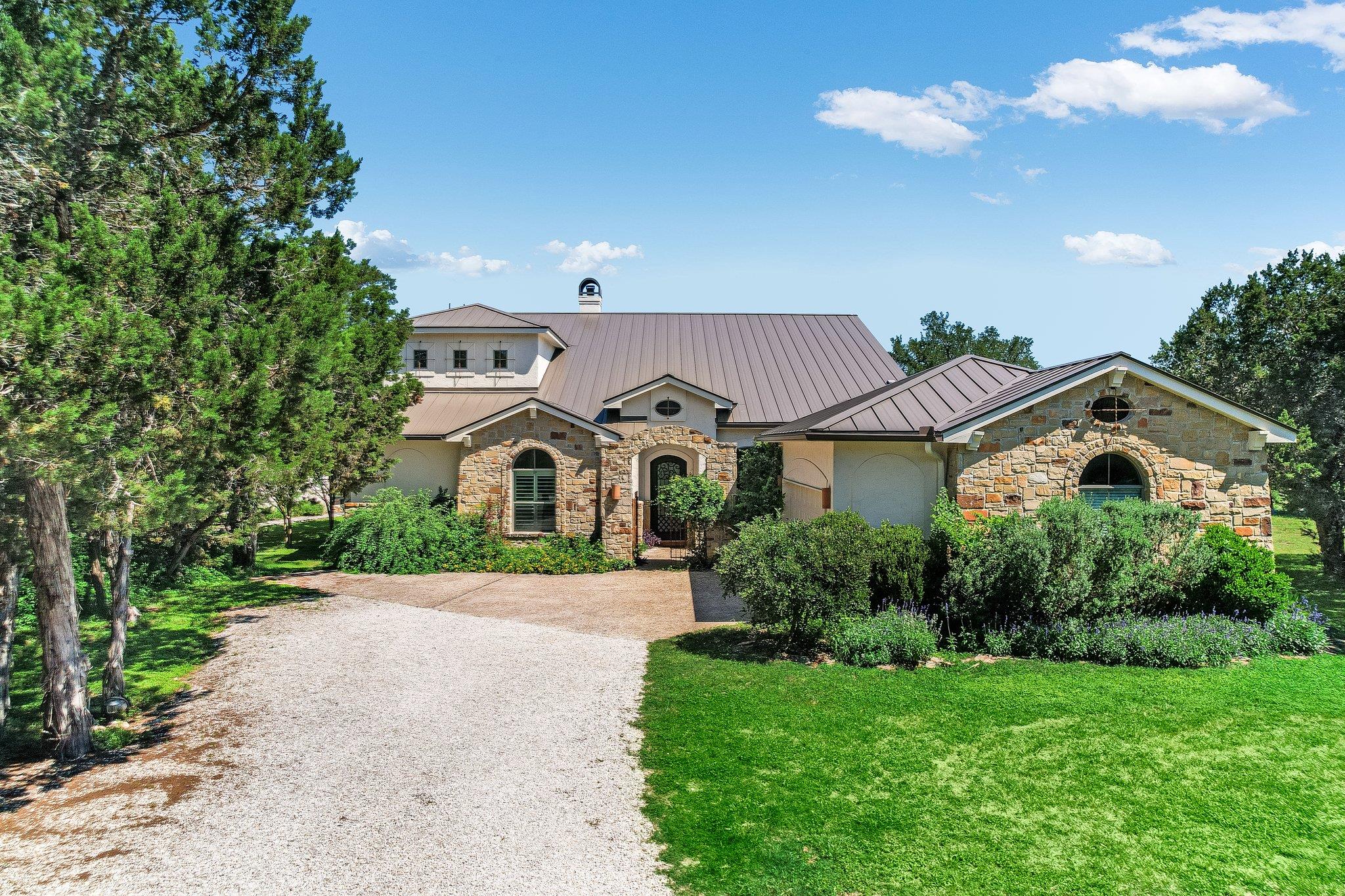831 Southriver RD