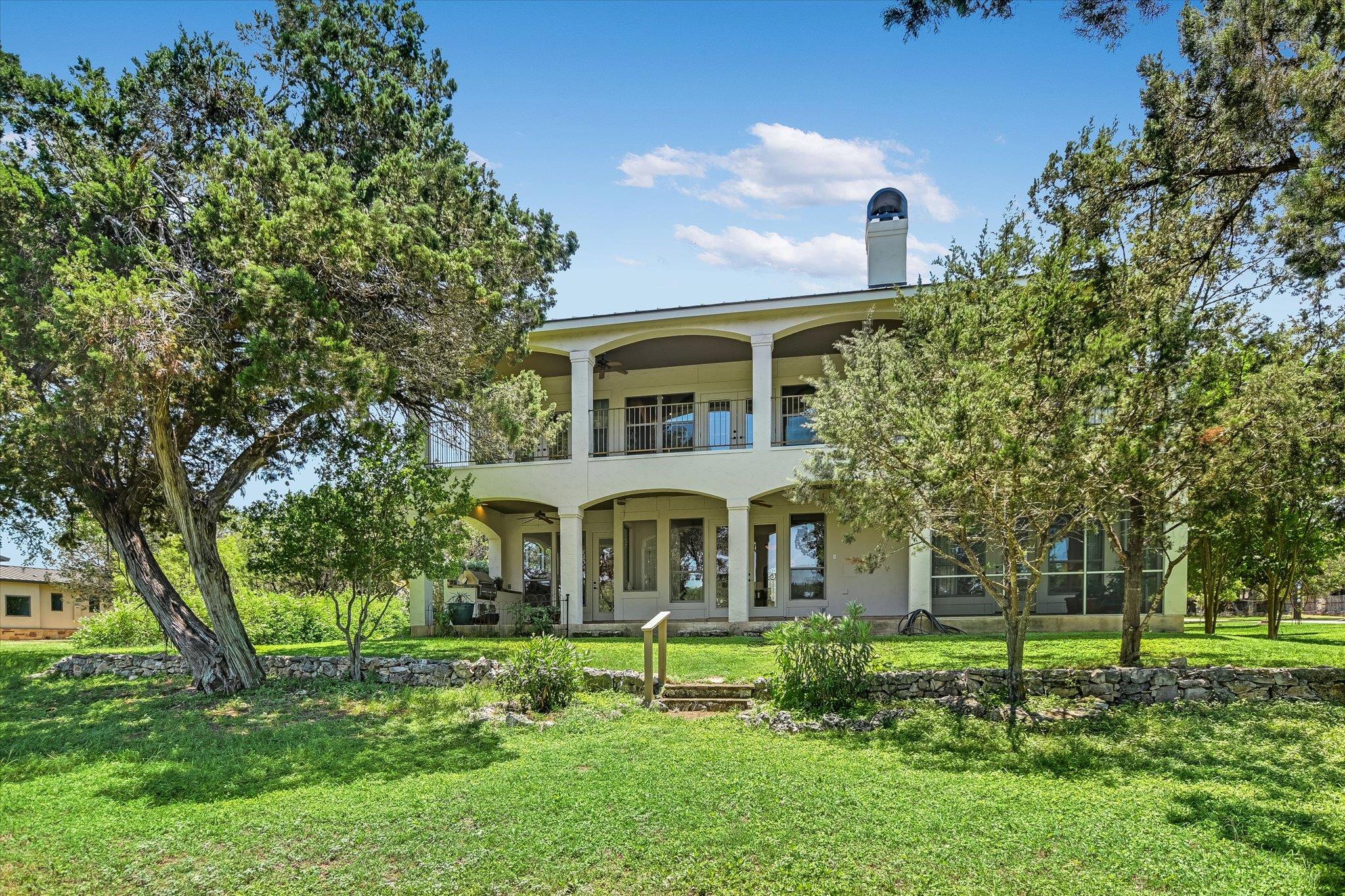 831 Southriver RD