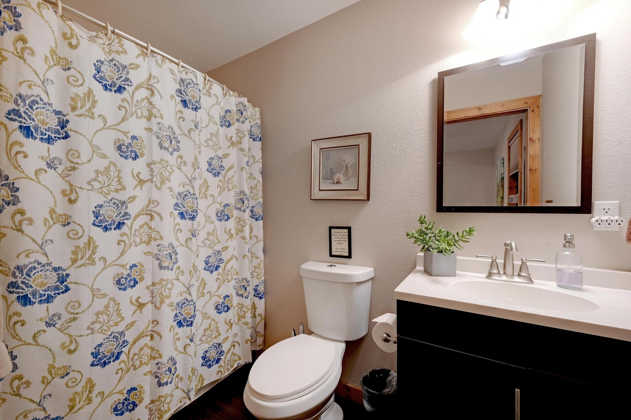 400 Cypress Creek LN