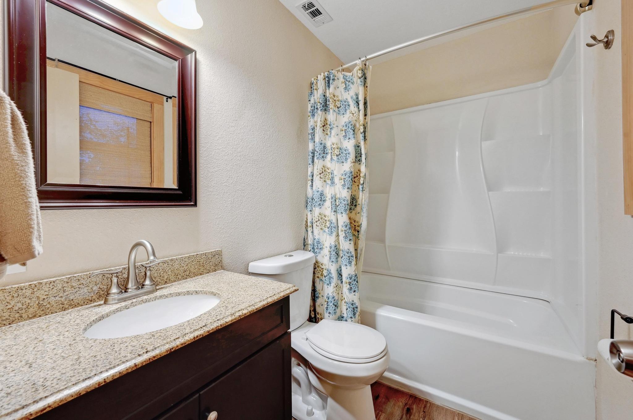 400 Cypress Creek LN