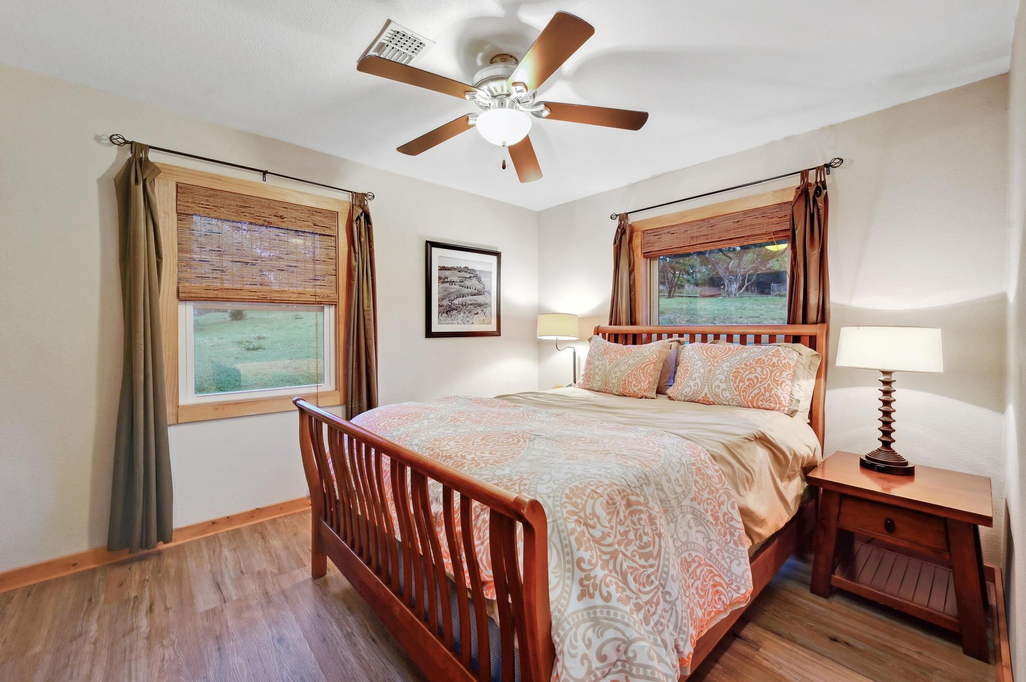 400 Cypress Creek LN