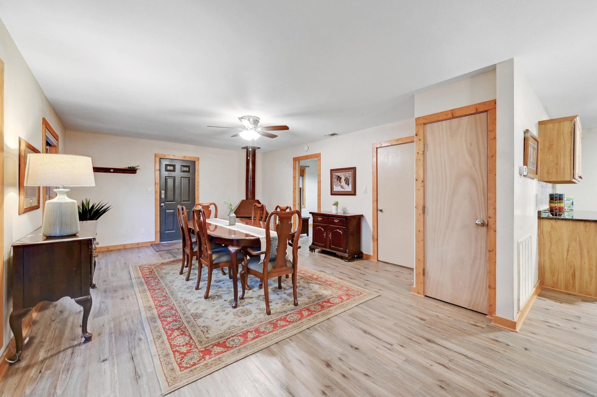 400 Cypress Creek LN