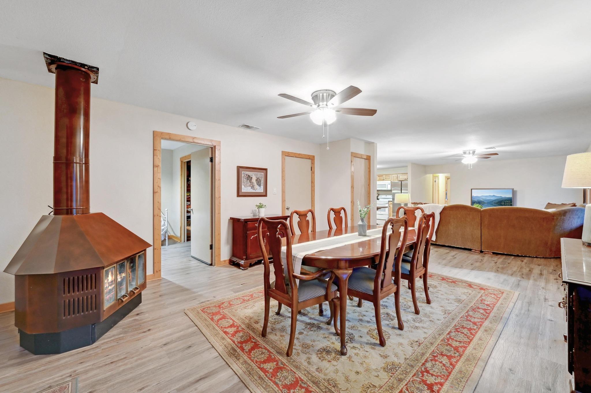 400 Cypress Creek LN