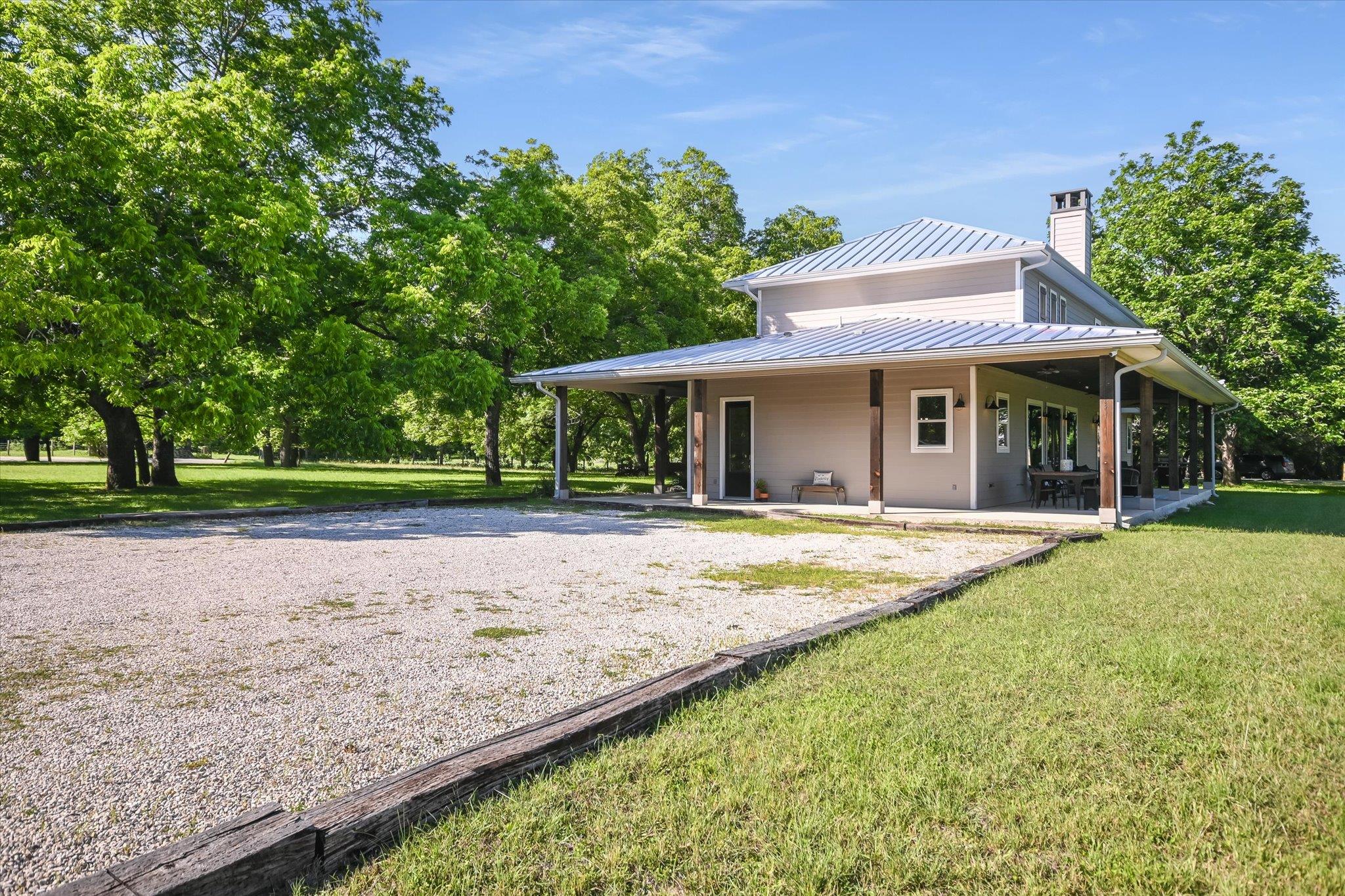2700 Flite Acres RD