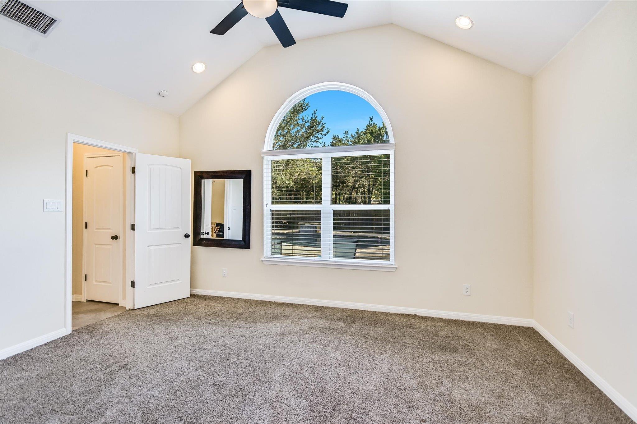 7 Redwood CIR