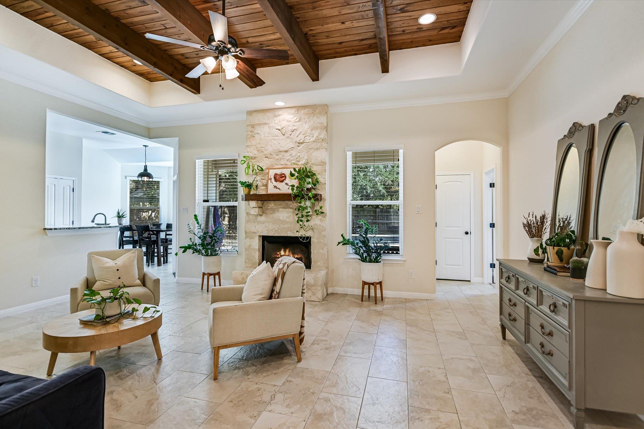 7 Redwood CIR