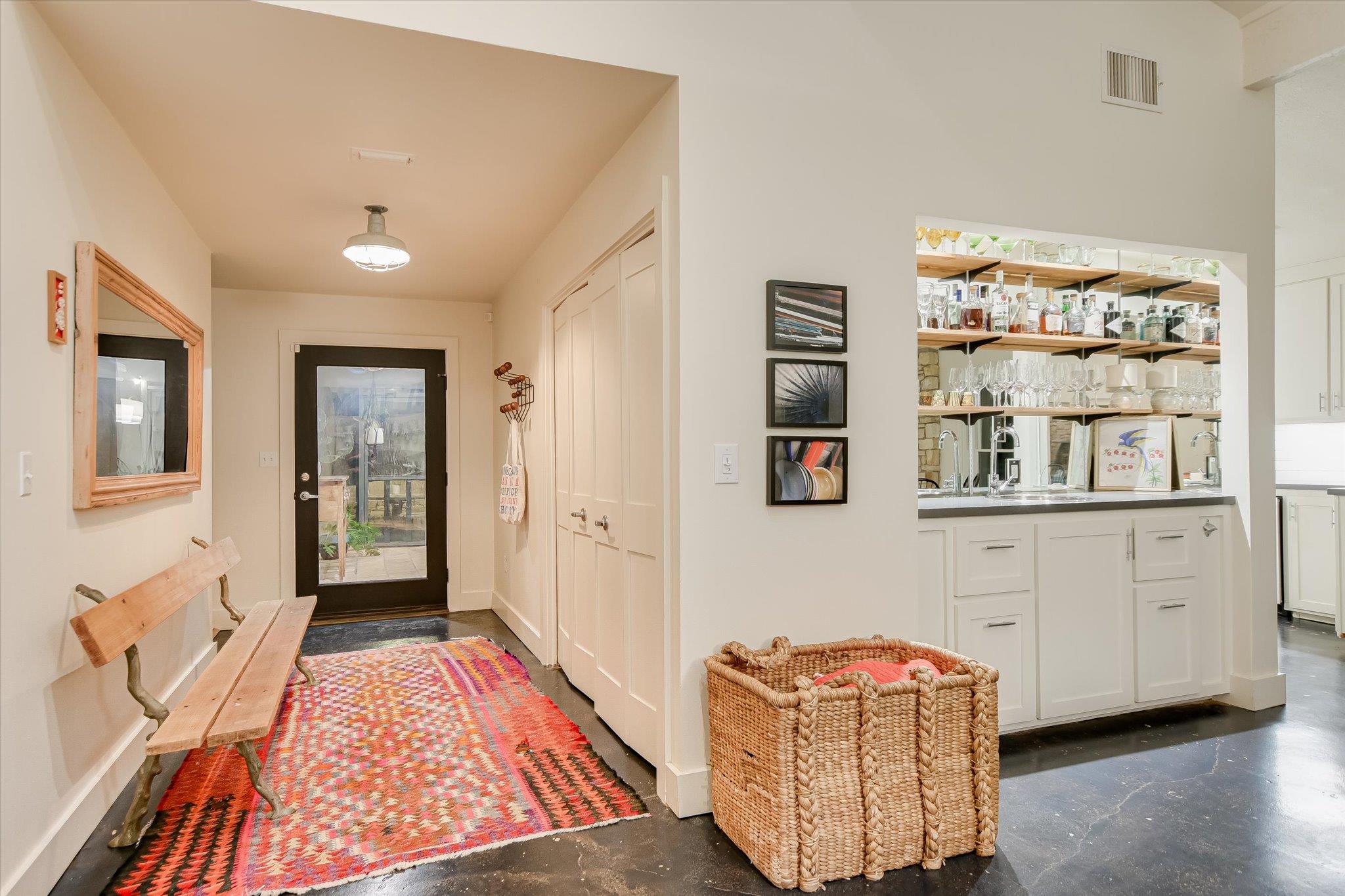 1121 Hidden Valley RD