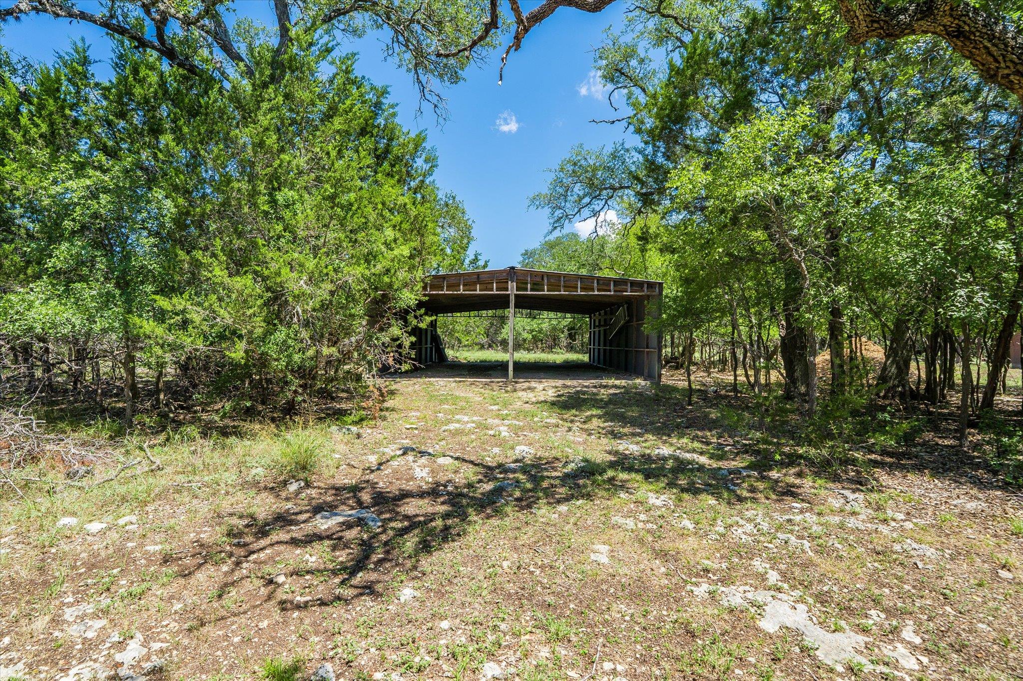 561 Carney LN