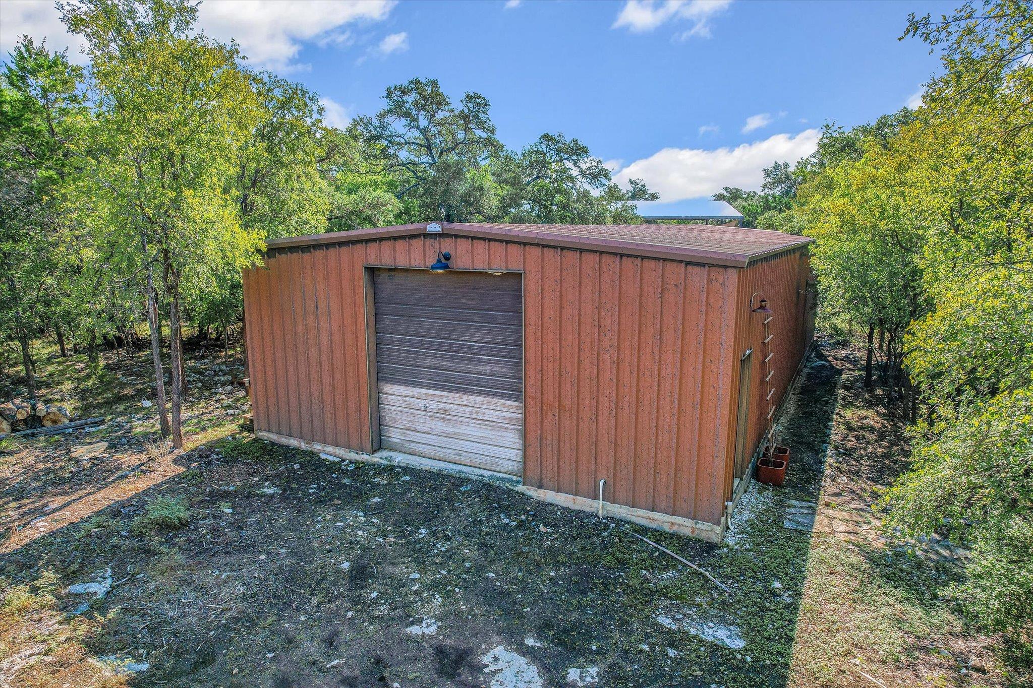 561 Carney LN