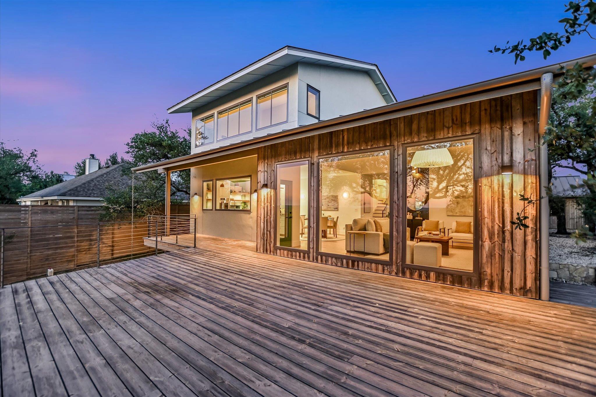13 Meridian DR