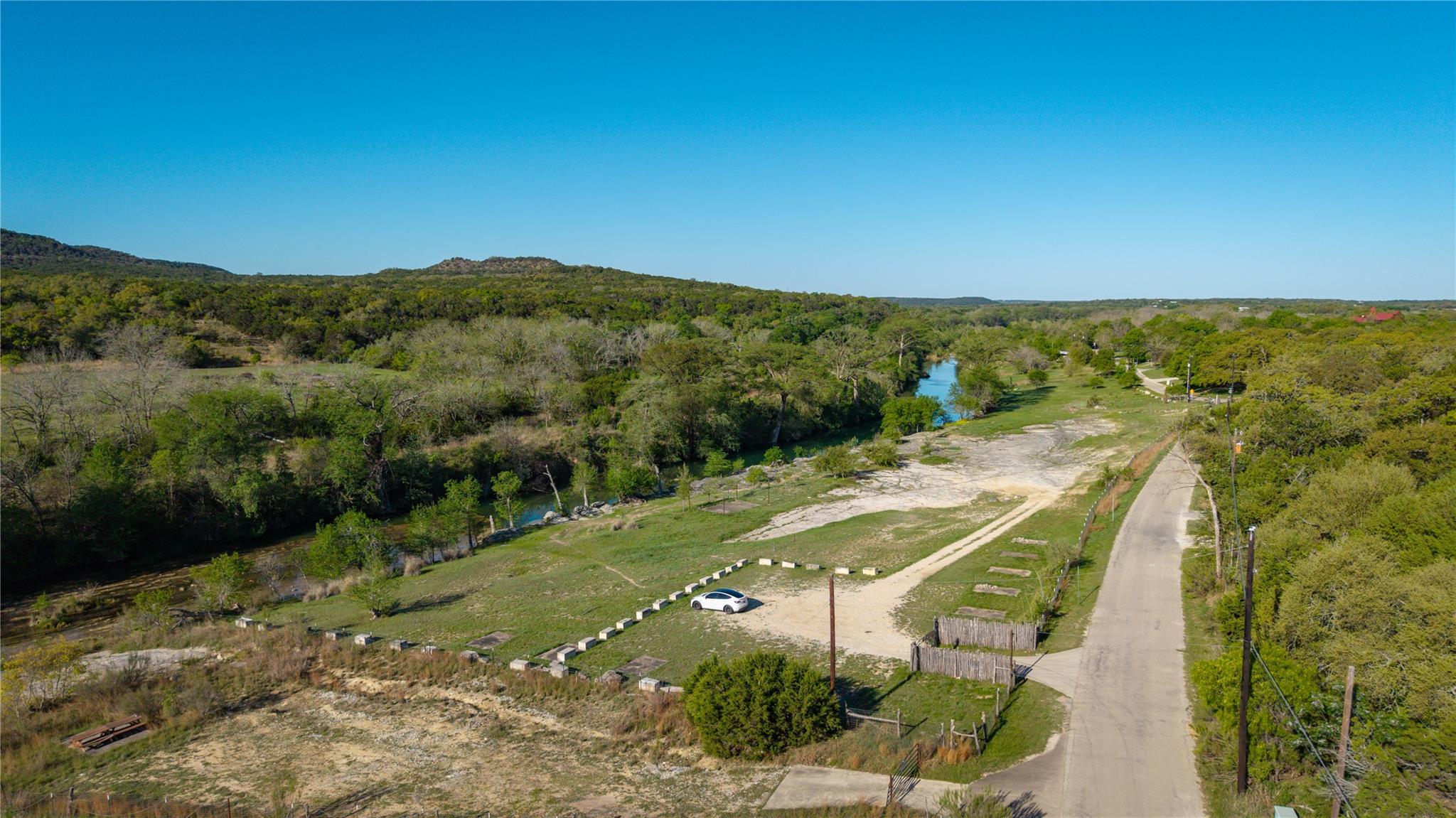 107 Edgewater DR