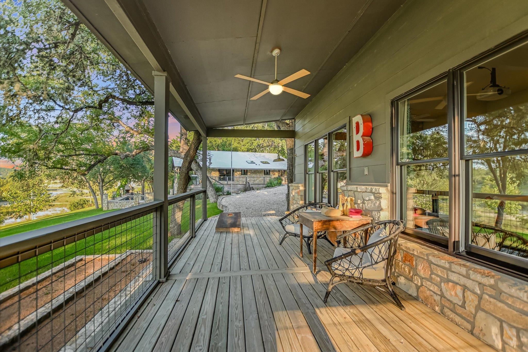 1121 Hidden Valley RD