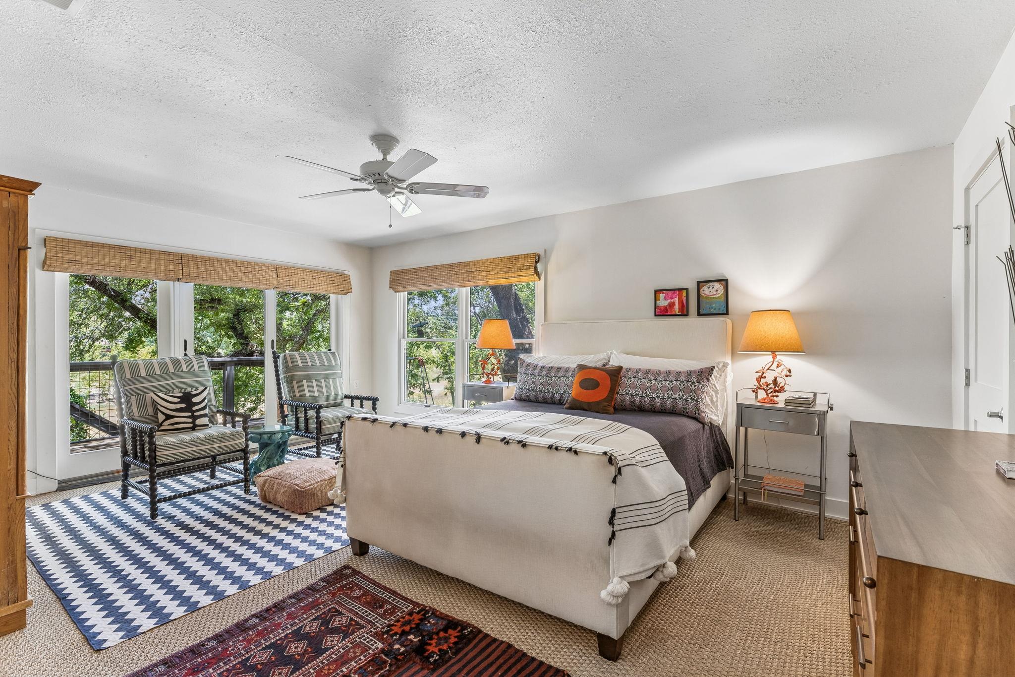 1121 Hidden Valley RD
