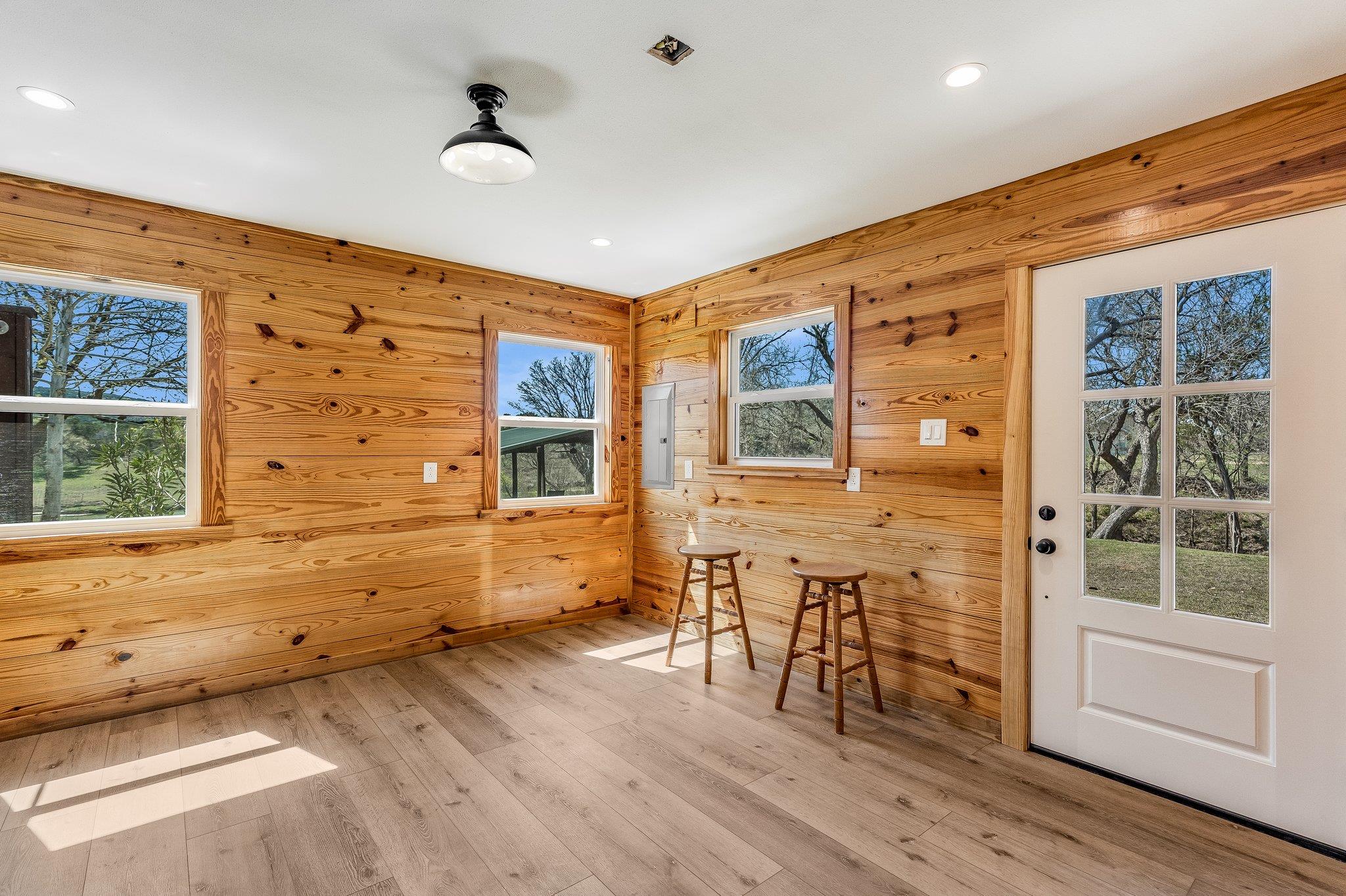1600 Flite Acres RD
