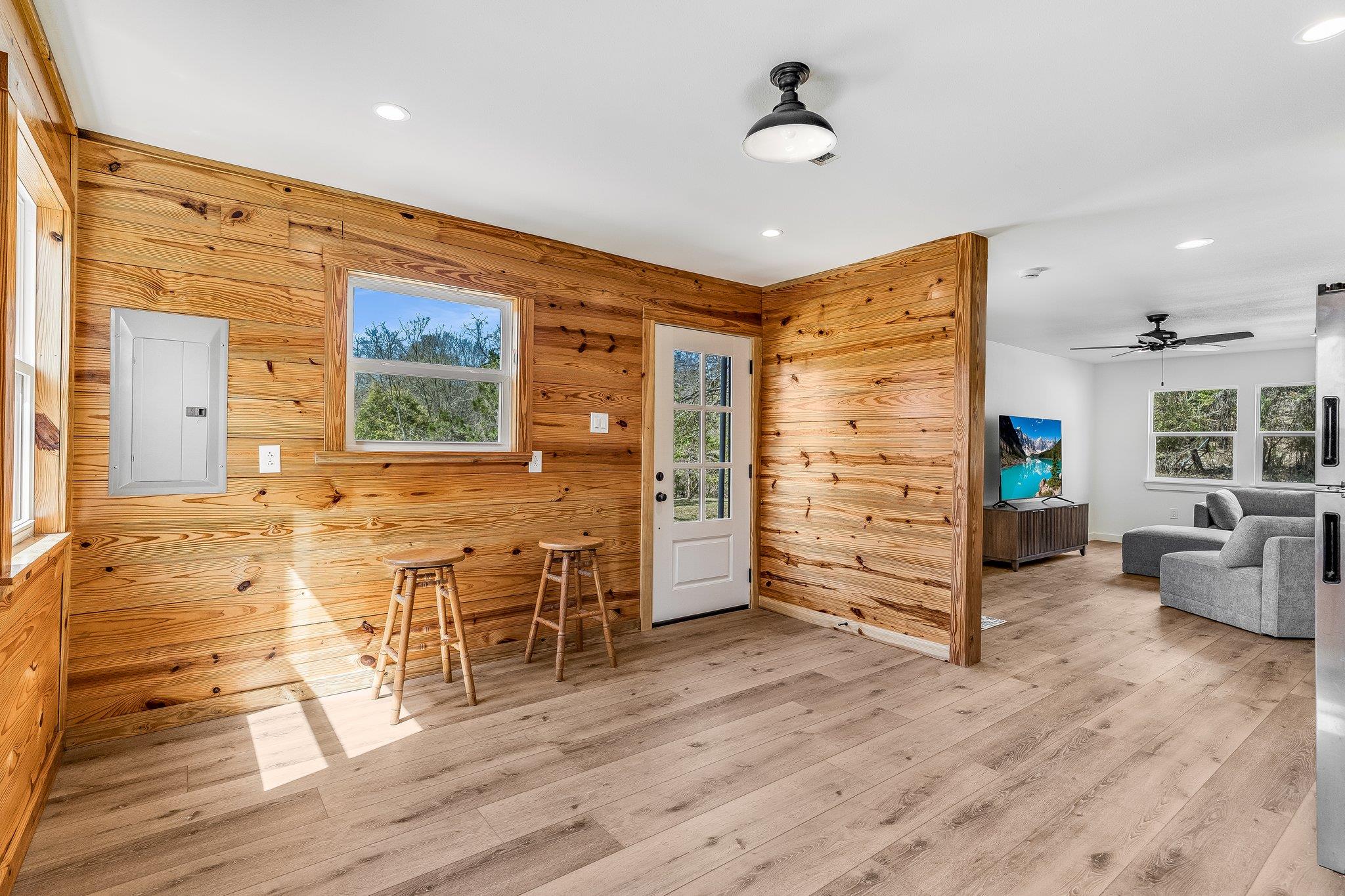 1600 Flite Acres RD