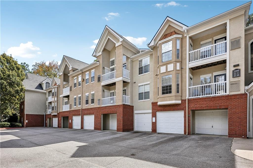 2211 Westchester Ridge