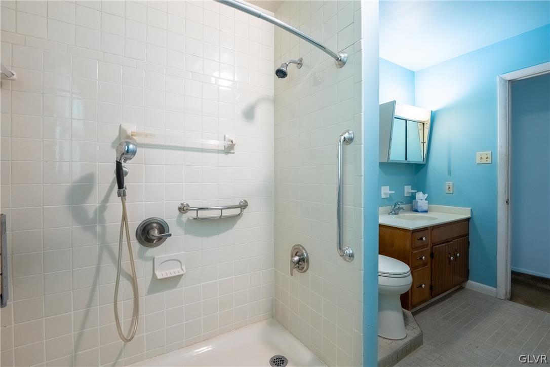 229 Holiday Lane