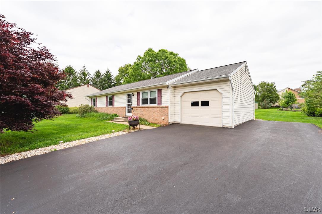 229 Holiday Lane