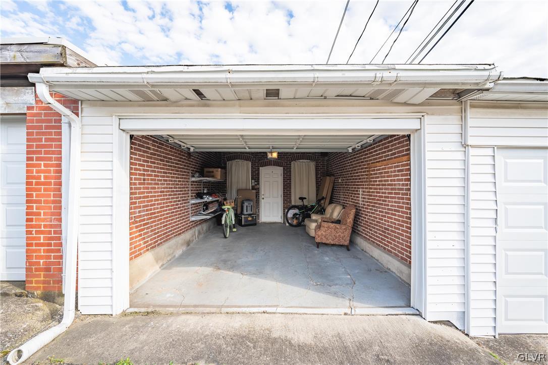 1823 West Cedar Street