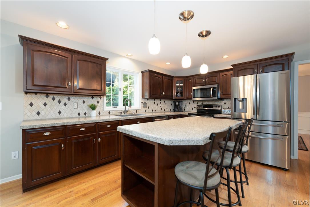 1219 Highland Drive