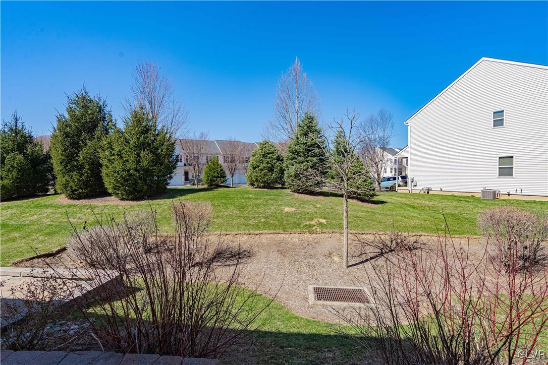 1038 King Way