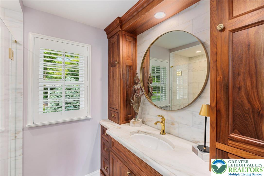 4704 Sweetbriar Circle