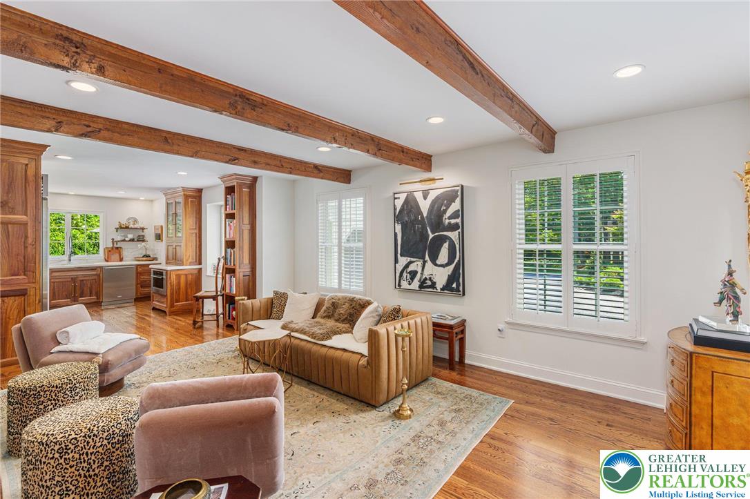4704 Sweetbriar Circle