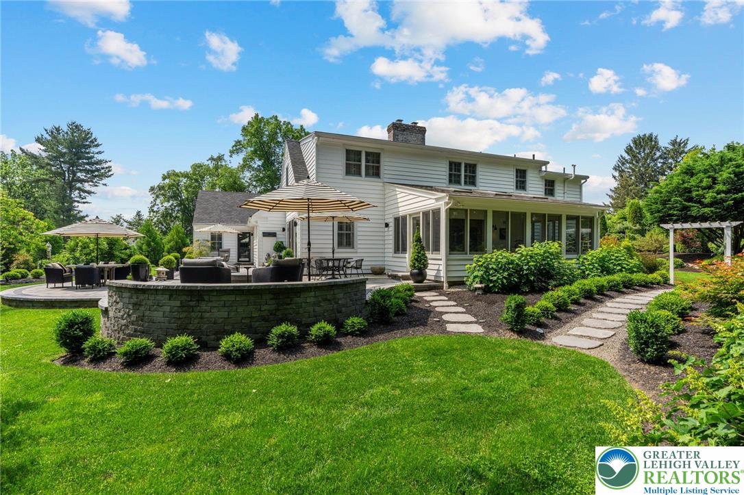 4704 Sweetbriar Circle
