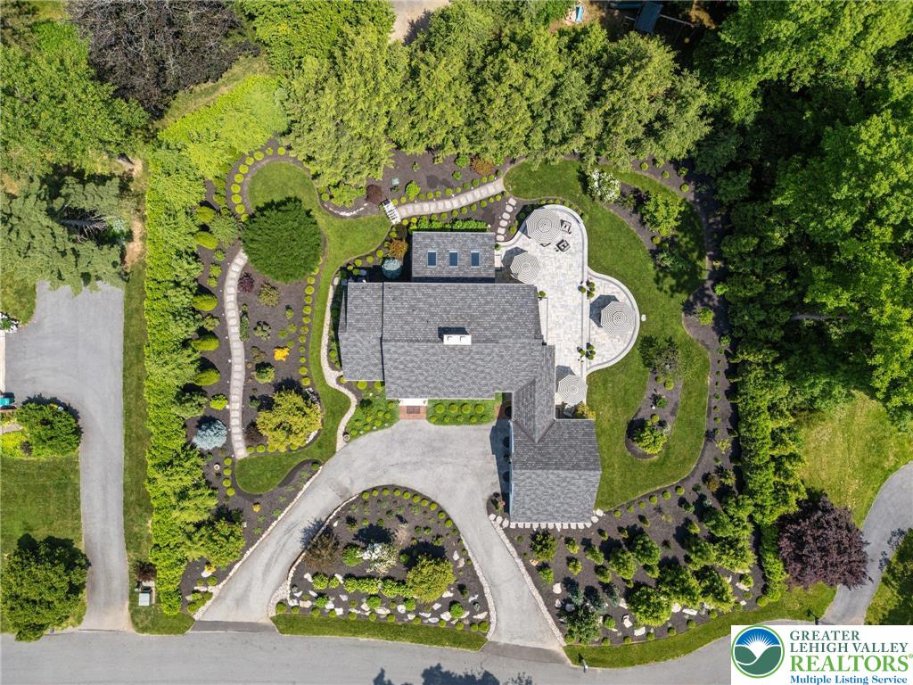 4704 Sweetbriar Circle