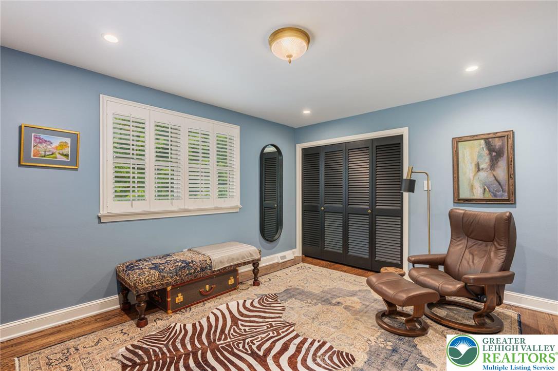 4704 Sweetbriar Circle