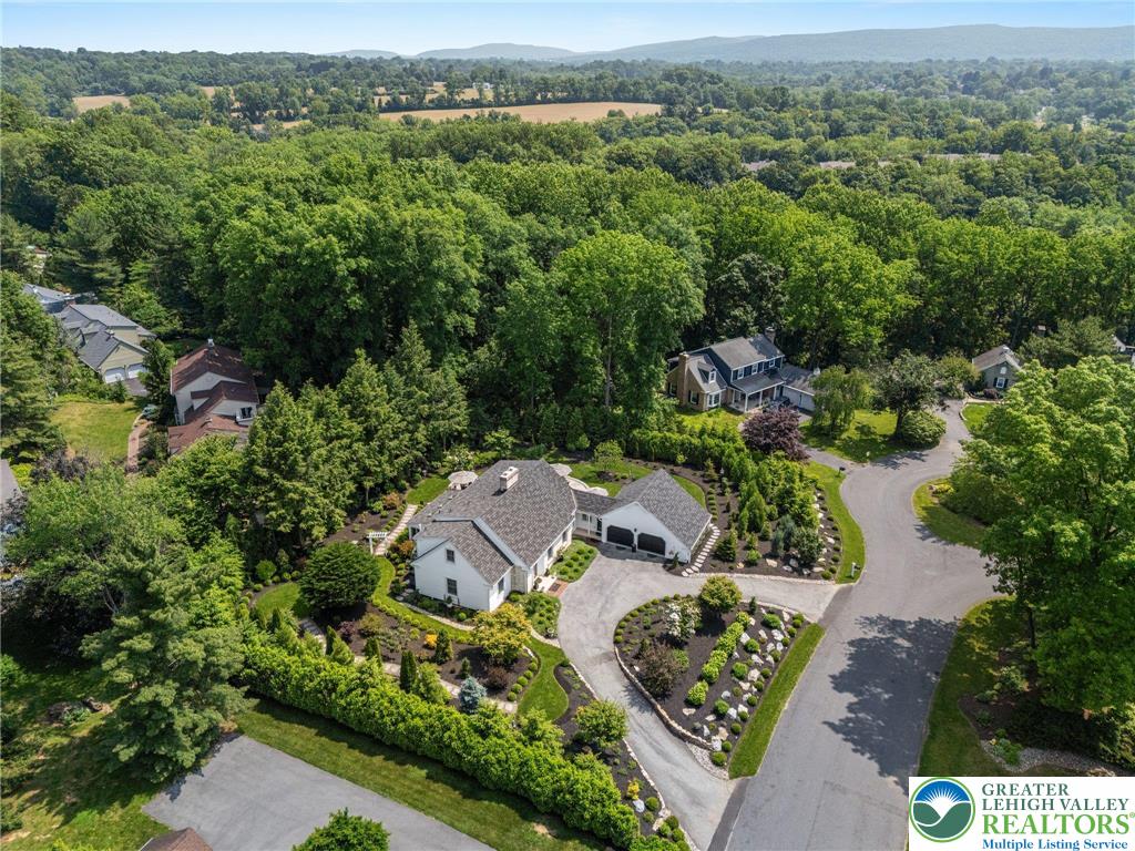 4704 Sweetbriar Circle