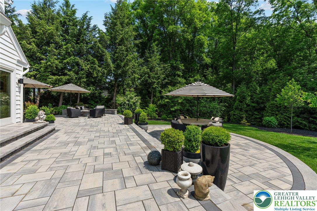 4704 Sweetbriar Circle