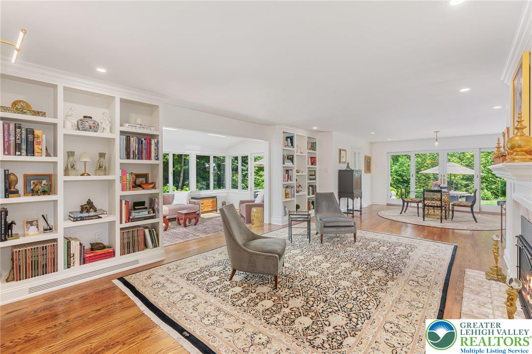 4704 Sweetbriar Circle