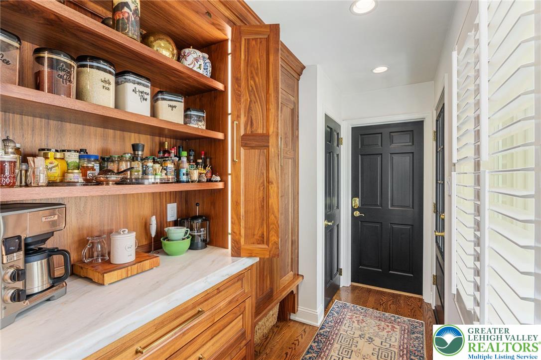 4704 Sweetbriar Circle